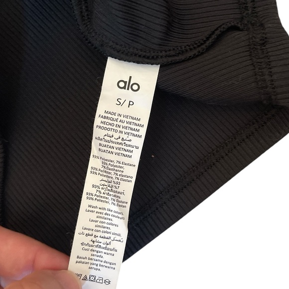 Alo Yoga Ribbed Long Sleeve Crop Top Size S/P - Picture 4 of 5